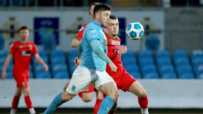 Ballymena United's Shay McCartan signs two year contract extension!